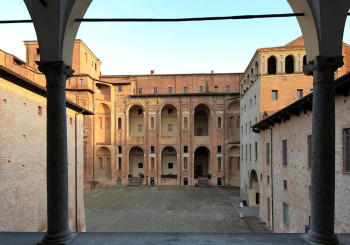 La tua visita ai Musei di Palazzo Farnese