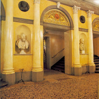 Il foyer del teatro - foto Archivio Libertà