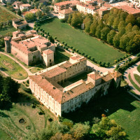 Veduta aerea della Rocca e del Castello di Agazzano