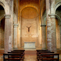 L'interno della chiesa - foto Archistorica